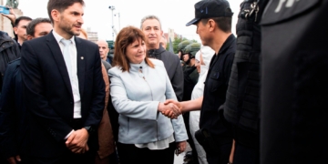 La Ministra Bullrich llega a Coronda para recorrer la nueva cárcel