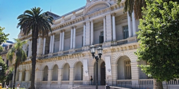 Martes y miércoles sin clases en la UNR: «Sin salarios dignos no hay educación pública»