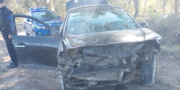 Barrancas: un joven sufrió fracturas tras despistar con su auto frente al basural