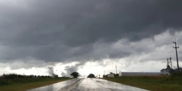 ¿Viene Santa Rosa? Anuncian tormentas para viernes y sábado en la región