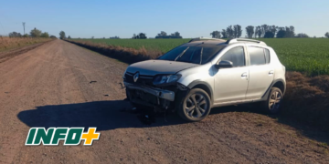 Una mujer sufrió un accidente con su auto en un camino rural en Díaz