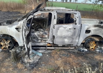 Una camioneta robada en Totoras fue encontrada incendiada en Maciel
