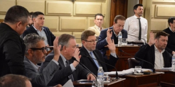 Media sanción a la Reforma Jubilatoria en Santa Fe: Diana y Rasetto votaron a favor