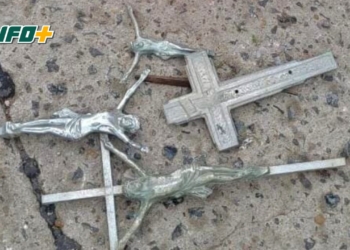 Detuvieron a un hombre con crucifijos de metal robados en el cementerio de Santo Tomé