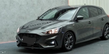 San Genaro: delincuentes robaron un auto durante la madrugada