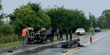 Tragedia en la región: falleció un joven de Correa tras chocar un auto y una moto