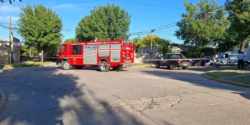 Un fallecido al colisionar una moto y una camioneta en Las Rosas