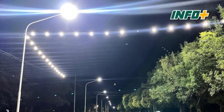 Inauguraron la nueva luminaria Led en calle Lavalle de Carrizales