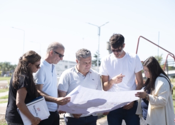 Funcionarios provinciales recorrieron la obra del Parque Urbano en Timbúes