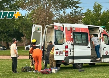 Trabajadores comunales de Serodino sufrieron una descarga eléctrica: uno fue trasladado en helicóptero