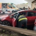 Bomberos rescataron a dos personas tras un fuerte choque sobre autopista