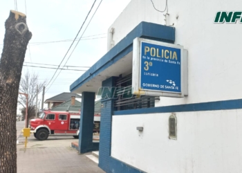 Robaron dos camionetas, un arma y elementos de un campo en Totoras