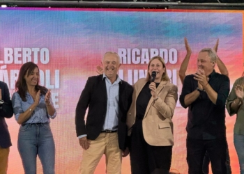 La Vicegobernadora eligió San José de la Esquina para cerrar la campaña con fuerte apoyo a Sparvoli y Lunari