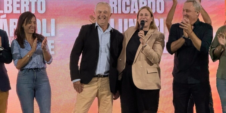 La Vicegobernadora eligió San José de la Esquina para cerrar la campaña con fuerte apoyo a Sparvoli y Lunari