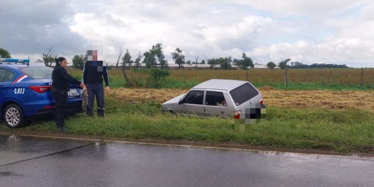 Un joven de Barrancas despistó en Ruta 11 a metros del ingreso al pueblo