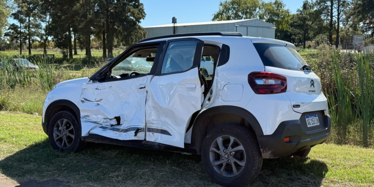 Otro accidente en Totoras: bomberos rescataron a cuatro personas atrapadas