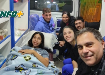 De película: un bebé nació en la vereda de su casa en Bernardo de Irigoyen