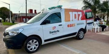 Carrizales presentó la nueva unidad de traslado del SAMCo local