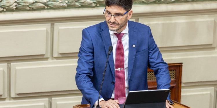 Autopista, gasoducto y hospitales: Pullaro destacó la inversión en obras en la región
