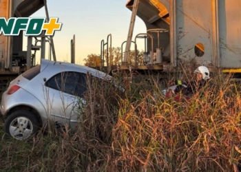 Accidente entre un tren y un auto en Totoras: una mujer herida