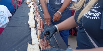 Récord Guinness en la región: Santo Tomé hizo un choripán de 270,70 metros de largo