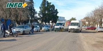 Un hombre de Maciel resultó herido tras un choque entre una moto y un auto