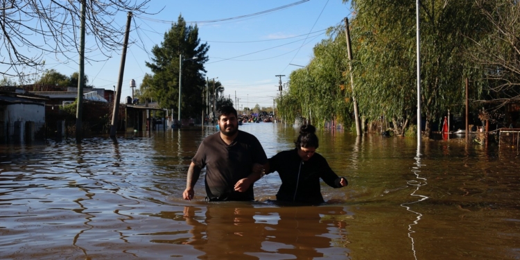 San Genaro y Centeno se unen por los inundados y lanzaron una colecta