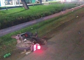 Un grave choque entre motos dejó como saldo a un fallecido y un herido