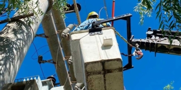 Cortes de luz en la ciudad de Totoras por trabajos de poda