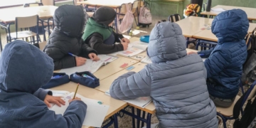 La provincia de Santa Fe descarta suspender las clases por la ola de frío polar