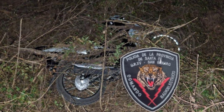 Robaron una moto en San Genaro y fueron filmados: el birrodado fue hallado en zona rural