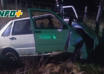 Bomberos de Oliveros rescataron a un vecino de Serodino que se accidentó con su auto