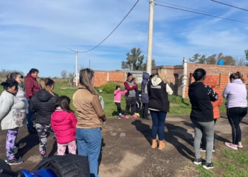 La presidenta de Serodino recorre los barrios para escuchar a los vecinos: «Construir entre todos»