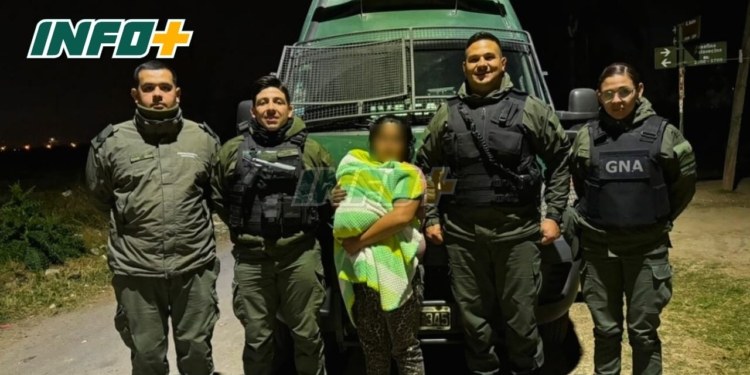 Gendarmes salvaron la vida de un bebe de cinco meses en San Lorenzo