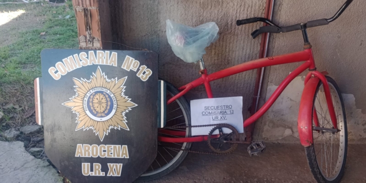 Recuperaron una bicicleta que habían robado de una escuela en Arocena