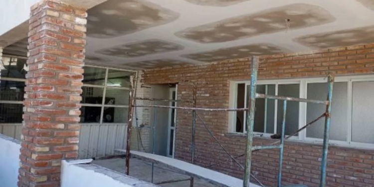 Avanza la construcción del nuevo aula en la Escuela Nº 892 «Comandante Luis Piedrabuena» de Maciel
