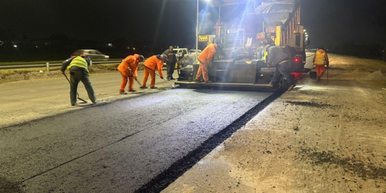 Tercer carril de autopista: las obras alcanzan un 40% de avance y ya se trabaja también de noche
