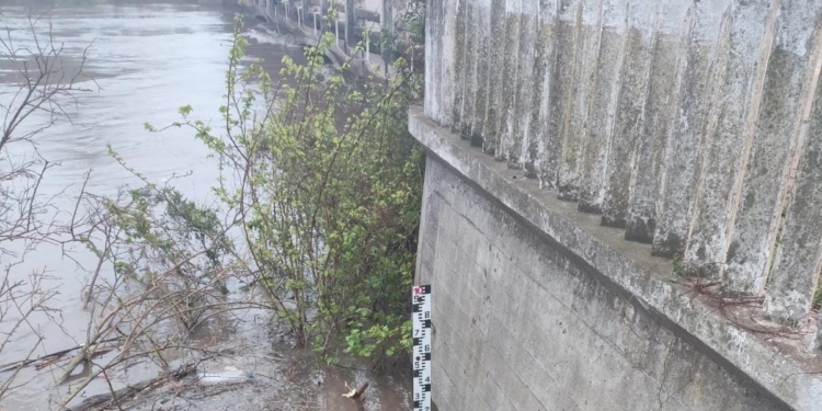 El Río Carcarañá superó los 9 metros y está cerca de cortar la Ruta 10 en Andino