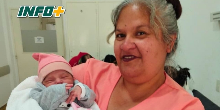 Amber llegó al mundo en la ambulancia de Clason y fue recibida por Davina: «Una experiencia hermosa»