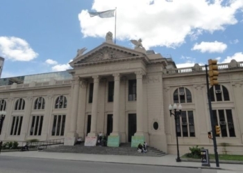 Paro en la UNR tras el veto de Javier Milei al Financiamiento Universitario