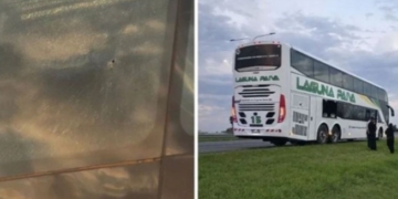 Atacaron en autopista un colectivo que trasladaba policías: no hubo heridos