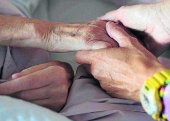 Fallo inédito en la región: obligan a dos hijos a pagar una cuota alimentaria a su madre con demencia