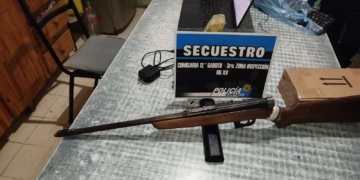 «Los Pumas» detuvieron a dos hombres en zona de islas frente a Gaboto con una carabina