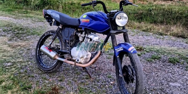 Robaron una moto en Maciel y piden ayuda para recuperarla: «Es mi herramienta de trabajo»
