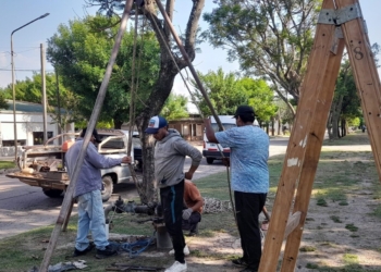 Barrancas sin agua desde hace 36 horas: bombas colapsadas y vecinos indignados