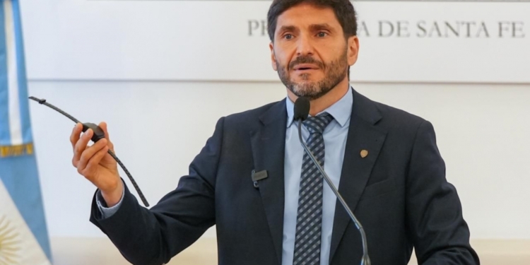 Presentaron las tobilleras duales para prevenir hechos de violencia de género y controlar a los agresores