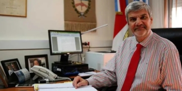 El llamativo fallo contra un padre deudor alimentario: le sacaron el carnet, el celular y las carreras