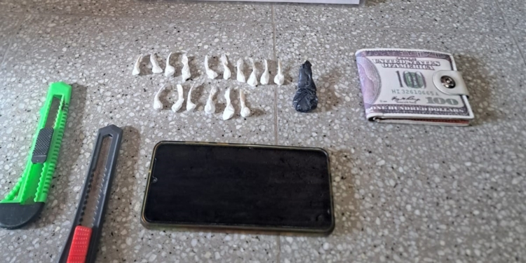 Tres allanamientos y secuestro de drogas en la región: un detenido