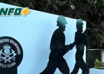 Villa Eloisa homenajeó a sus bomberos con la inauguración de un monolito