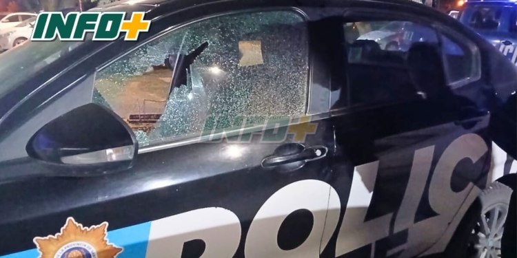 Suspendieron la final de Futsal: piedrazos, daños en vehículos y una policía herida en San Genaro